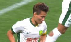 乐鱼体育app下载地址-错失进球良机，球队遭遇不利