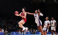 乐鱼体育链接-包含中国篮球联赛球员在比赛中突出表现，备受关注的词条