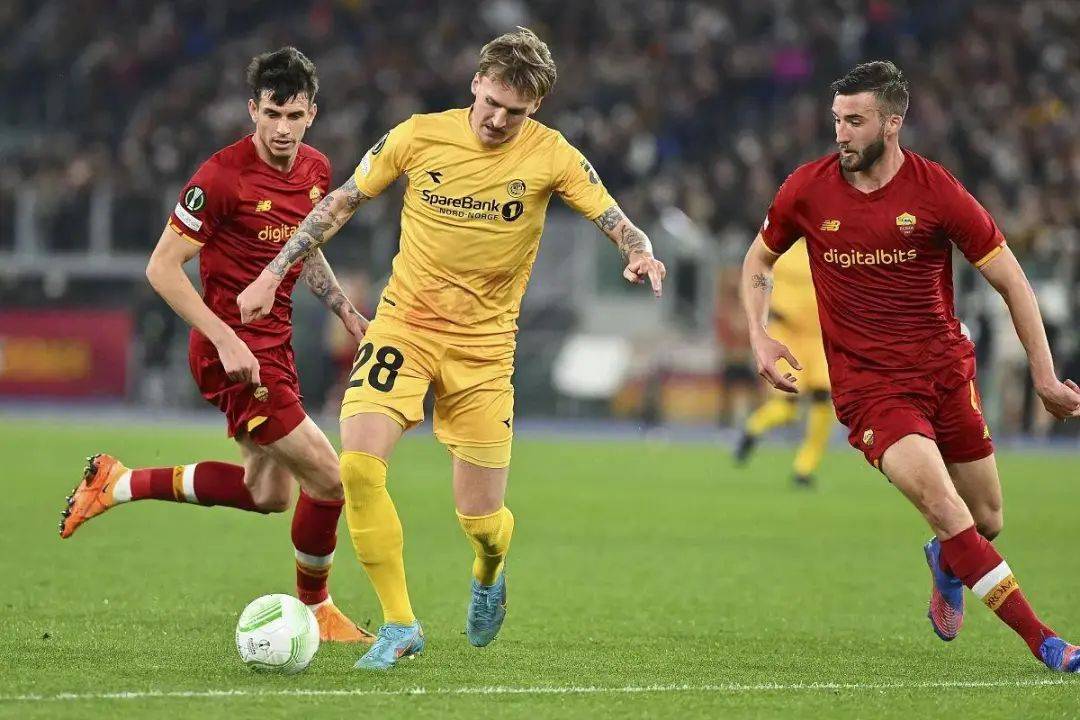 关于拉齐奥客场获胜，冲击欧冠资格势不可挡的信息