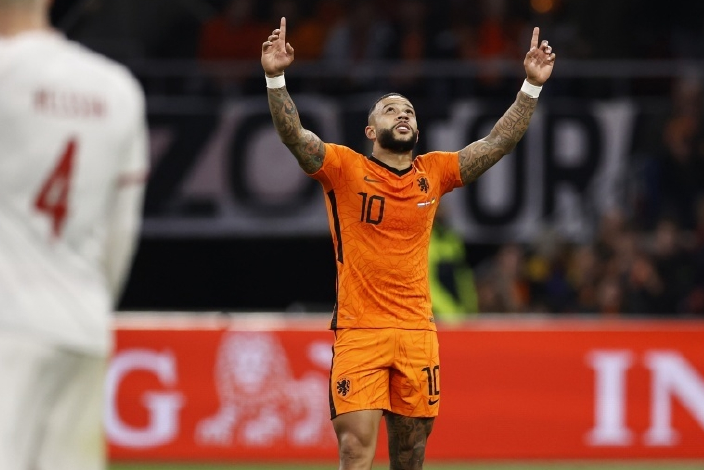 德国与荷兰展开激烈战役，争夺晋级机会