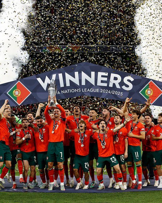 欧冠盛况:英格兰队斩获冠军的简单介绍 欧冠盛况:英格兰队斩获冠军的简单介绍