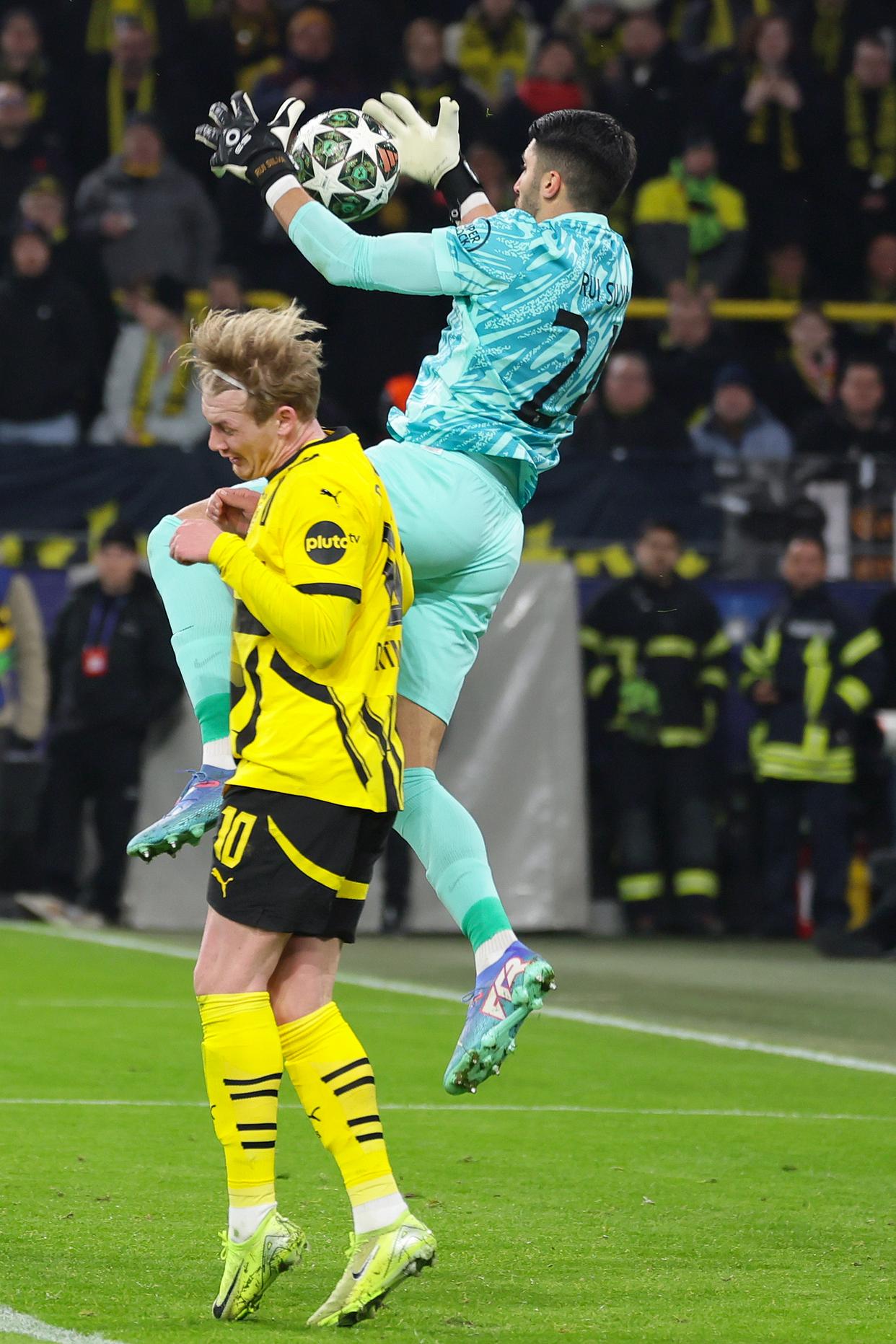 欧冠:多特蒙德战胜那不勒斯挺进四强 欧冠:多特蒙德战胜那不勒斯挺进四强