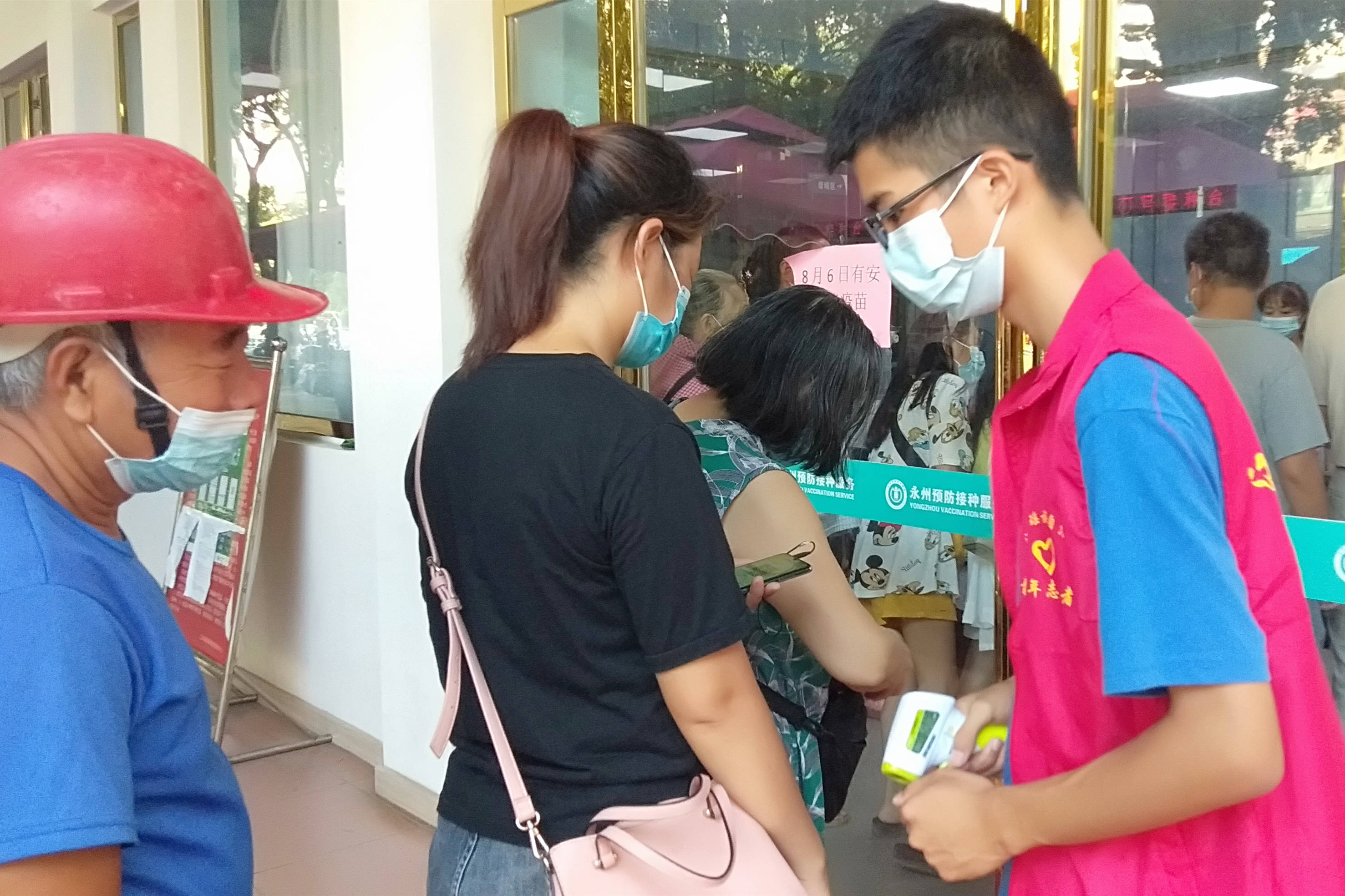 米兰新冠疫情下的出行限制引发居民不满,市长呼吁民众共同配合防疫的简单介绍 米兰新冠疫情下的出行限制引发居民不满,市长呼吁民众共同配合防疫的简单介绍