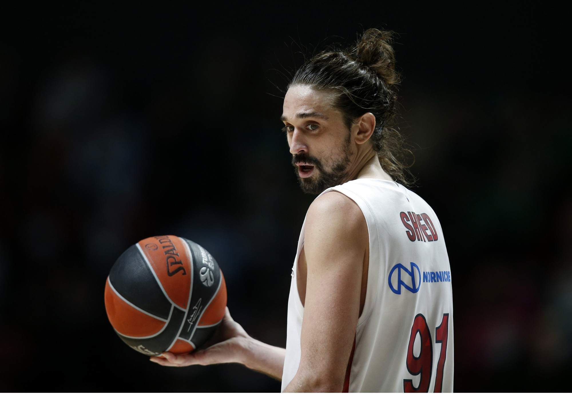 赵继阿列克谢-施韦德助力球队夺得总冠军的简单介绍 赵继阿列克谢-施韦德助力球队夺得总冠军的简单介绍