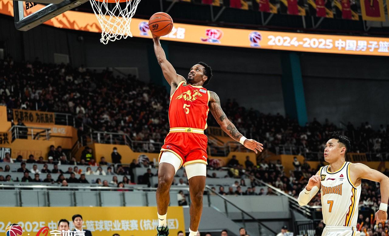 关于浙江德比打响,人和小胜杭州的信息 关于浙江德比打响,人和小胜杭州的信息