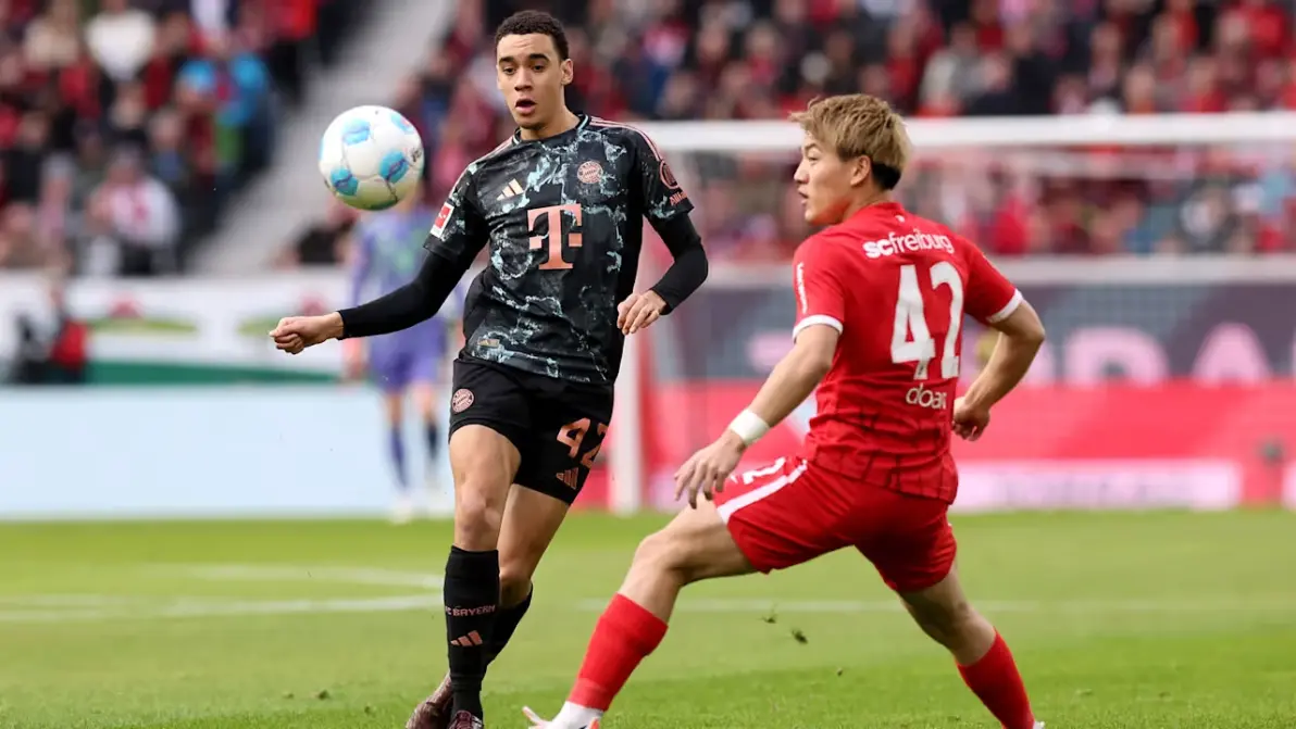 拜仁慕尼黑主场大胜弗赖堡毫无悬念取胜 拜仁慕尼黑主场大胜弗赖堡毫无悬念取胜