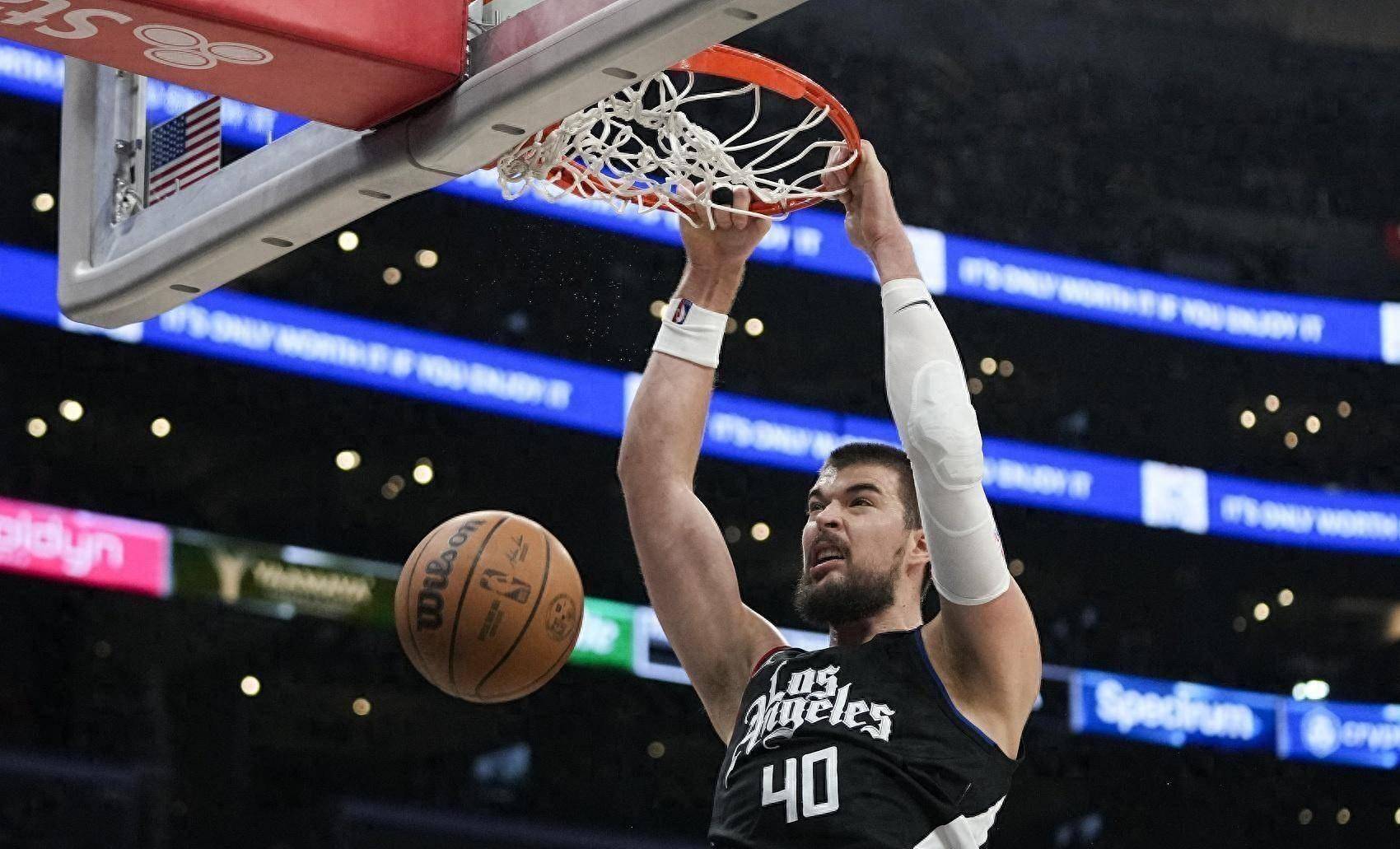 快船内线球员强硬篮板,率队取胜晋级下一轮的简单介绍 快船内线球员强硬篮板,率队取胜晋级下一轮的简单介绍