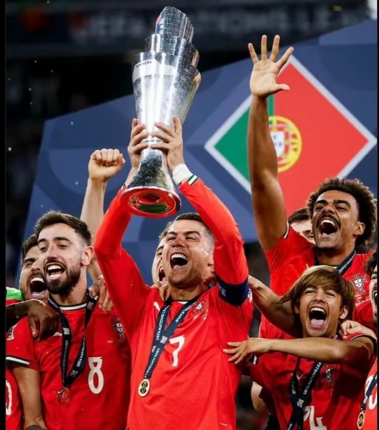 关于梅斯队员表现神勇，助球队赢得比赛的信息