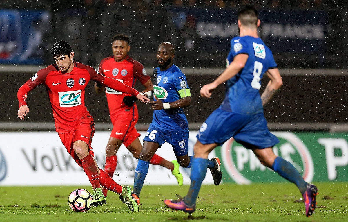 瓦朗谢纳战胜竞争对手，晋级重要比赛的简单介绍